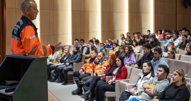 ARUCAD'da Deprem Bilgilendirme Semineri ve Deprem Tatbikatı düzenlendi