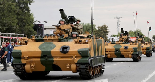 15 Kasım Provaları Lefkoşa Yollarını Kapattıracak