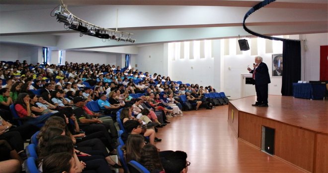 19 MAYIS ETKİNLİKLERİ… PROF. DR. DEMİRSOY VE MAHRUKİ İLE “ÇEVREMİZİ KONUŞUYORUZ” SÖYLEŞİSİ GERÇEKLEŞTİRİLDİ..