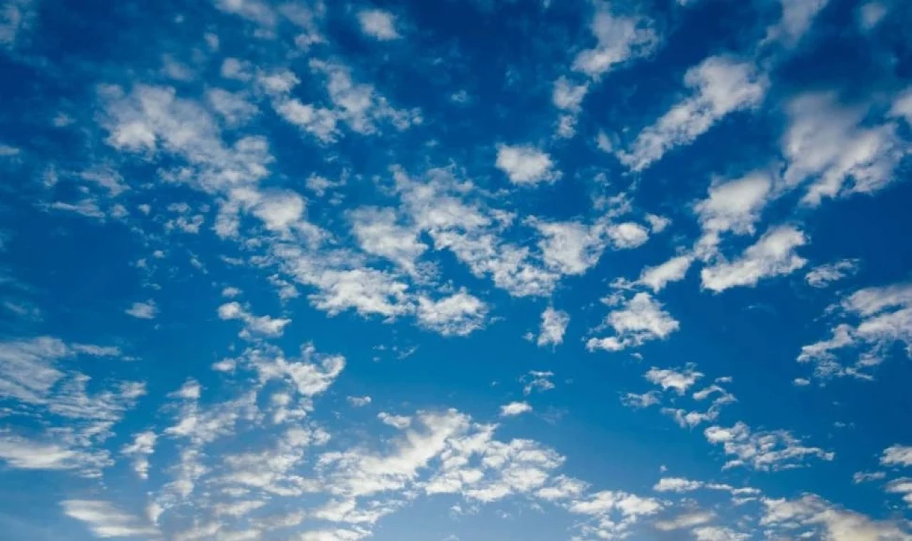 Hava parçalı bulutlu, yer yer hafif sağanak bekleniyor