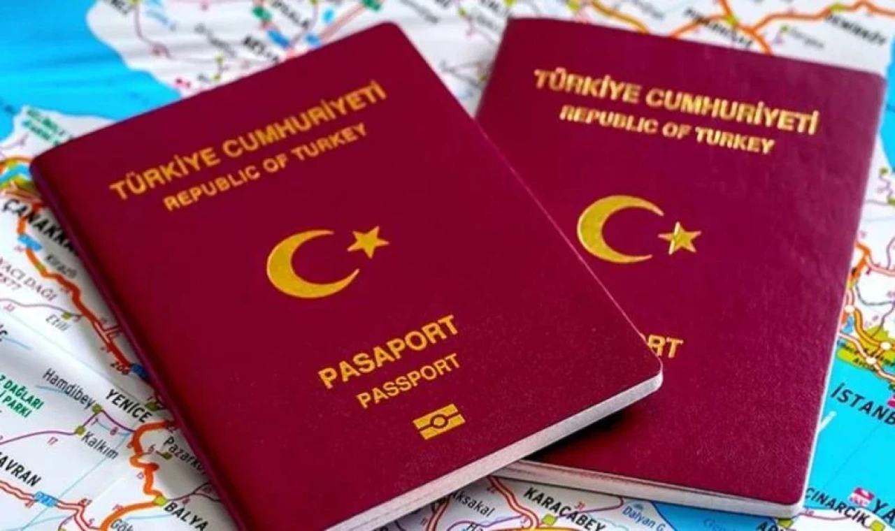 Karadağ, Türk vatandaşlarına vize uygulamasını iptal etti