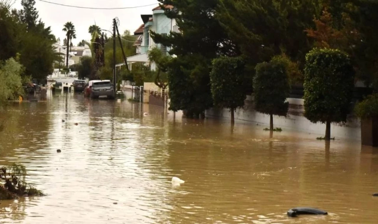 Kuzey Kıbrıs'taki sel gelişmeleri Rum basınında: "İşgal altındaki" topraklarda trajedi