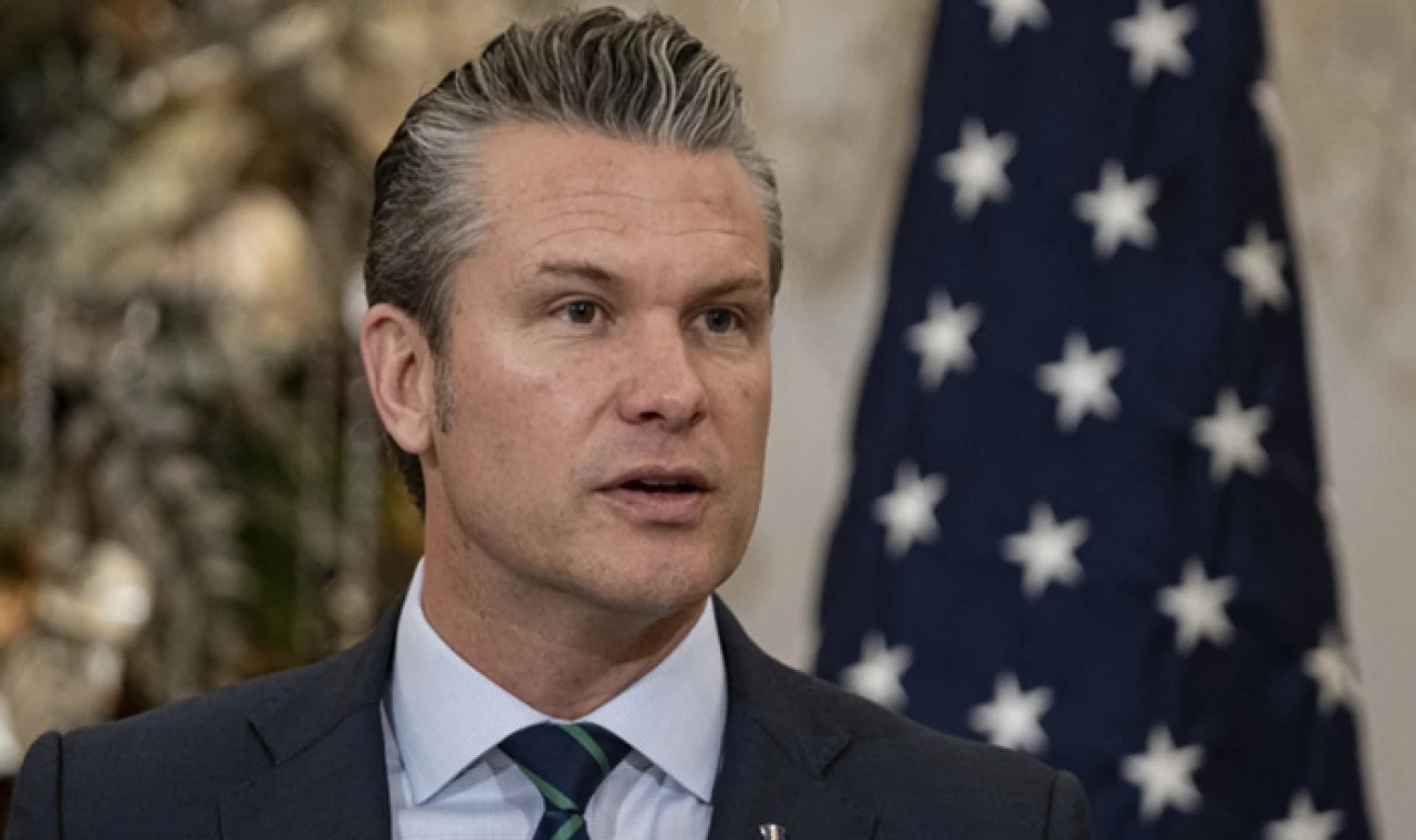 ABD Savunma Bakanı Daha büyük saldırı dalgaları geliyor, hızlanıyoruz, yavaşlamıyoruz”