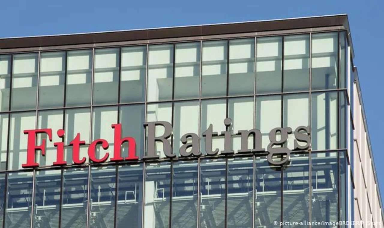 Fitch, Türkiye'nin kredi görünümünü durağana çevirdi