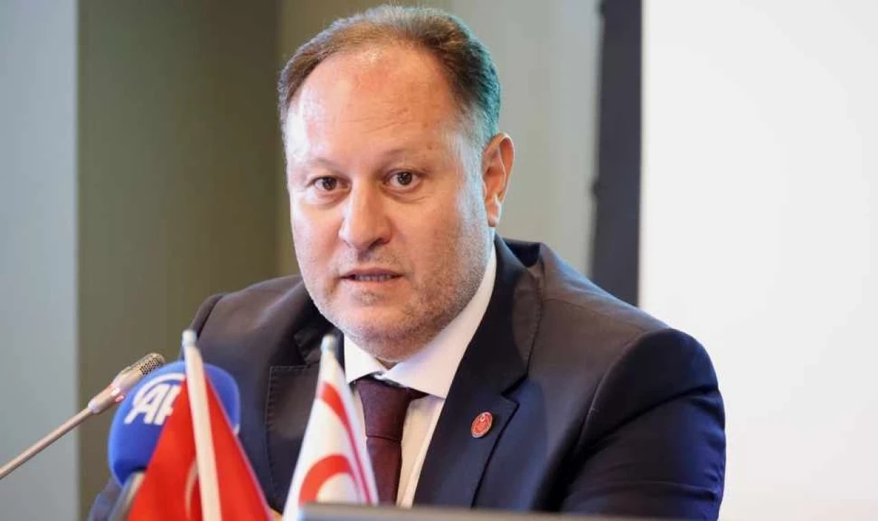 Öztürkler: F-16 savaş uçakları Lefkoşa semalarında buranın gerçek sahiplerinin Kıbrıslı Türkler olduğunu gösterdi