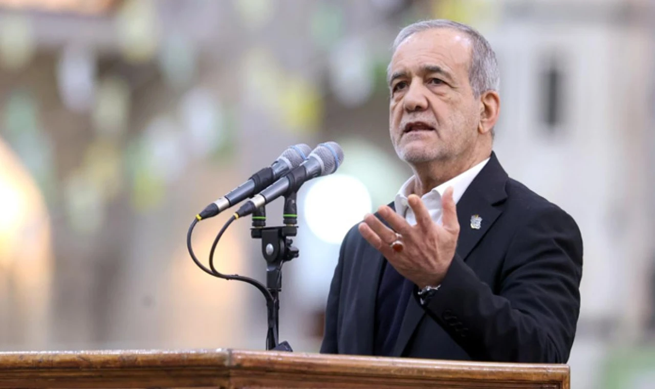 Pezeşkiyan “Hürmüz’e yönelik tehdidin geniş kapsamlı sonuçları olur”