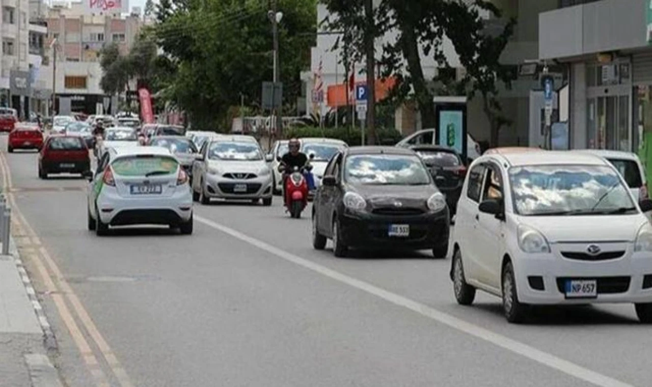 Araç ruhsatı ve sürüş ehliyeti harçlarına zam!