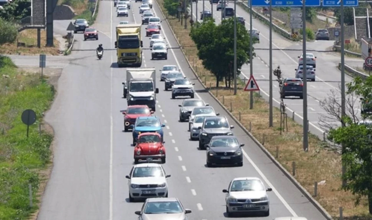 Bayındırlık ve Ulaştırma Bakanlığı'ndan iddialara yanıt: Seyrüseferde 300 bin araç, 1,6 milyar TL gelir