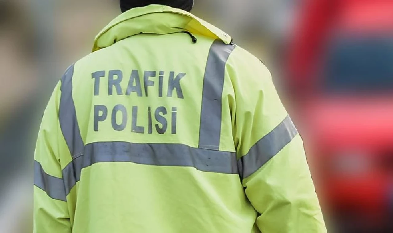 Trafik denetimleri: 327 sürücü hakkında yasal işlem başlatıldı, 57 araç trafikten men edildi