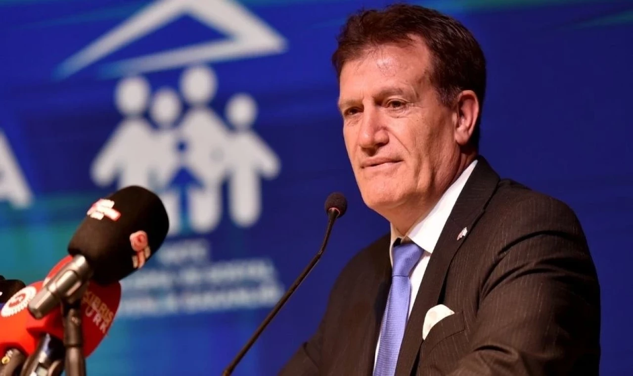 Erhan Arıklı: Siber zorbalık yetişkinler için de tehlike içeriyor