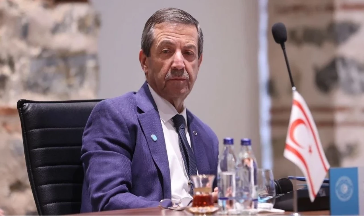 Tahsin Ertuğruloğlu: Romantik, hayal dünyasında, ütopyada gibi hareket eden bir Cumhurbaşkanımız var