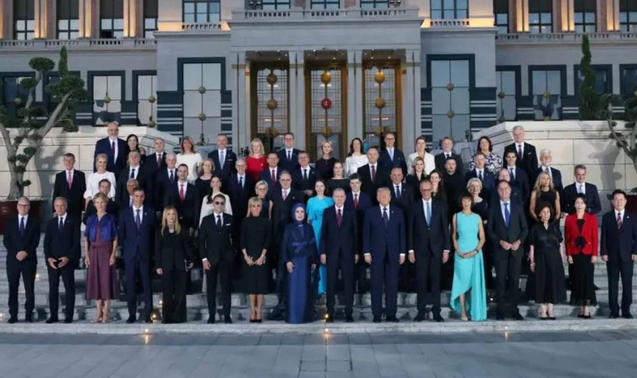 NATO Zirvesi'nda ikinci gün: 32 ülkenin lideri Türkiye'de