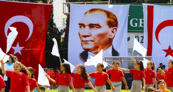 23 Nisan Ulusal Egemenlik ve Çocuk Bayramı kutlamaları devam ediyor