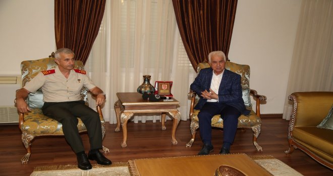 3. CUMHURBAŞKANI EROĞLU, GKK KOMUTANI TUĞGENERAL ALGAN'I KABUL ETTİ