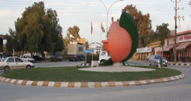 35 yıl önce 49. Piyade Alayında görev yapan bazı komutanlar Güzelyurt’u ziyaret etti