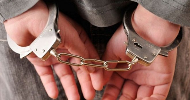 5 Kıbrıslı Türk, Baf Havalimanı’nda sigara kaçakçılığından tutuklandı