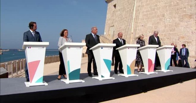 AB ÜLKELERİ, DÜZENSİZ GÖÇ SORUNUNU MALTA'DA GÖRÜŞTÜ
