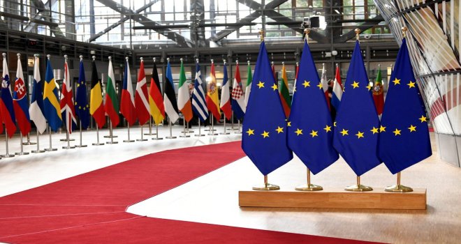 AB'den koranavirüs nedeniyle 9 ülkeye 14 milyar euro destek
