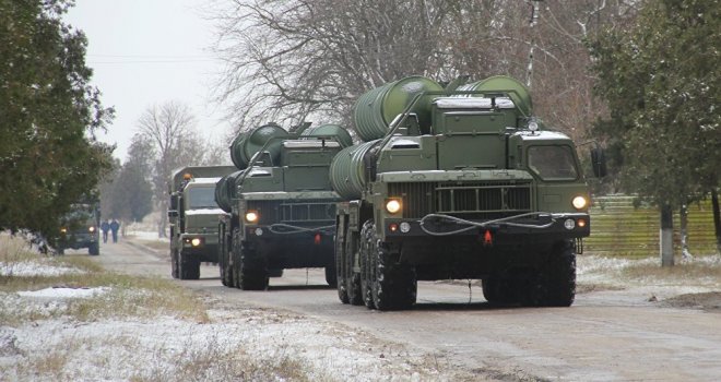 ABD'li Senatör Menendez: Türkiye, S-400 sistemi ile yaptırımlar arasında bir seçim yapmalı