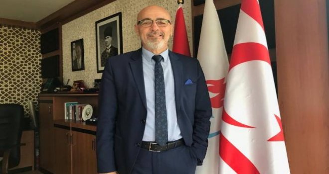 Ahmet Yönlüler: “Zaroğlu ve Enver Öztürk’ün aday olması bekleniyor” açıklamasını yaptı