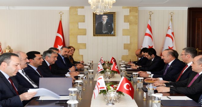 AKINCI-ÇAVUŞOĞLU GÖRÜŞMESİ... HEYETLERARASI GÖRÜŞMEYE GEÇİLDİ