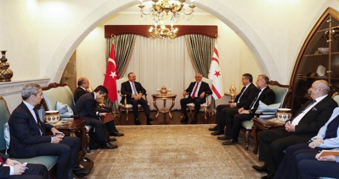 AKINCI-ÇAVUŞOĞLU GÖRÜŞMESİ TAMAMLANDI