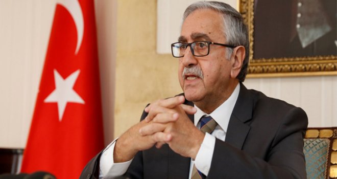 Akıncı: 'Çıkış yolu diyalog'