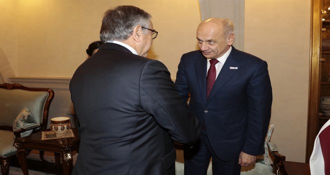 AKINCI, DÜNYA DİŞ HEKİMLERİ BİRLİĞİ BAŞKANI DR. SEEBERGER’İ KABUL ETTİ