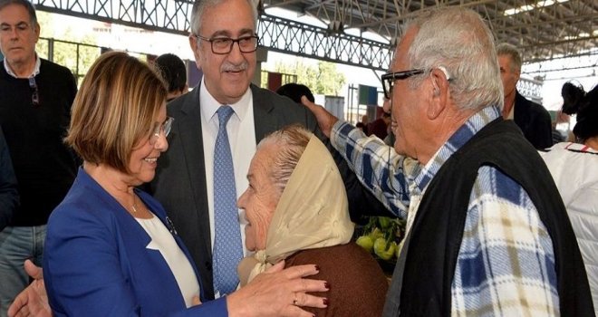 Akıncı Gazimağusa’da Perşembe Pazarı’nı ziyaret etti