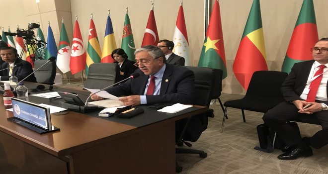 AKINCI, İİT OLAĞANÜSTÜ ZİRVESİ’NDE VURGULADI: “SİLAHSIZ FİLİSTİNLİLERE KARŞI GİRİŞİLEN KATLİAM İNSANLIK SUÇU..“