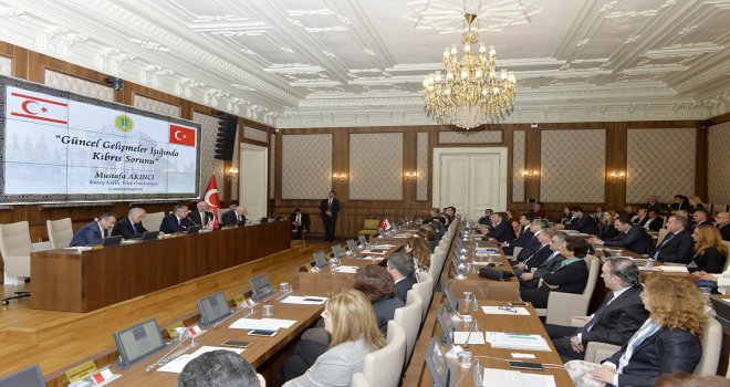 AKINCI, İSTANBUL’DA KIBRIS MÜZAKERELERİNİ ANLATTI