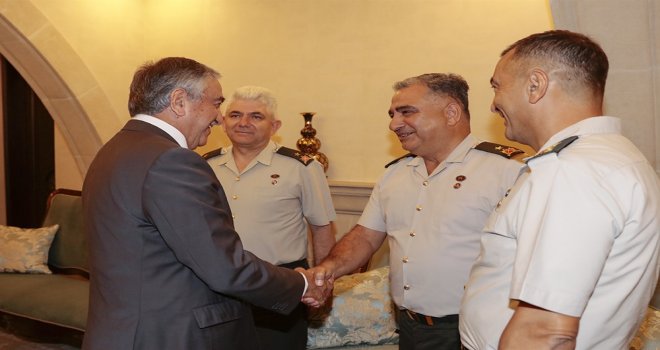 AKINCI, KTBK VE 39. TÜMEN KOMUTANLARINI KABUL ETTİ