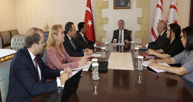 Akıncı, müzakere heyetiyle guterres raporunu değerlendirdi