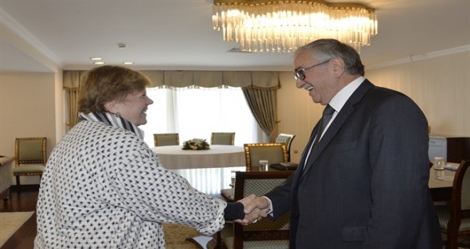 AKINCI VE LUTE ALTINCI KEZ GÖRÜŞÜYOR
