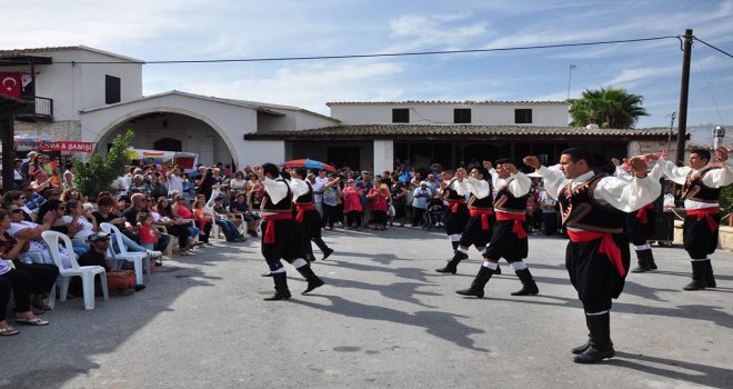 AKINCILAR’DA 10. EVVEL ZAMAN İÇİNDE LURUCİNA PANAYIRI YAPILDI