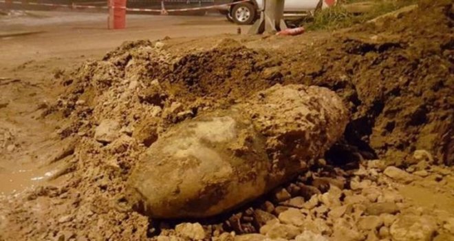 Almanya'da 2. Dünya Savaşı'ndan kalma bomba bulundu