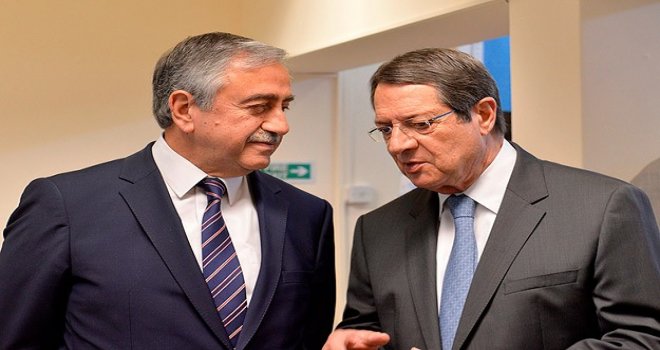 ANASTASİADİS’İN YARINKİ LİDERLER GÖRÜŞMESİNDE AKINCI’DAN “İZAHAT İSTEYECEĞİ BELİRTİLDİ