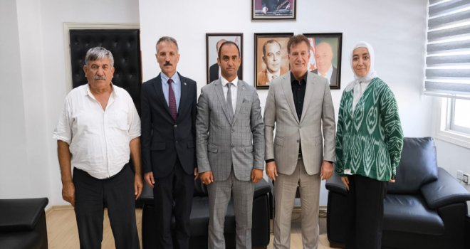 Arıklı, Uluslararası Bürokratlar, Akademisyenler ve İş İnsanları Derneği heyetini kabul etti