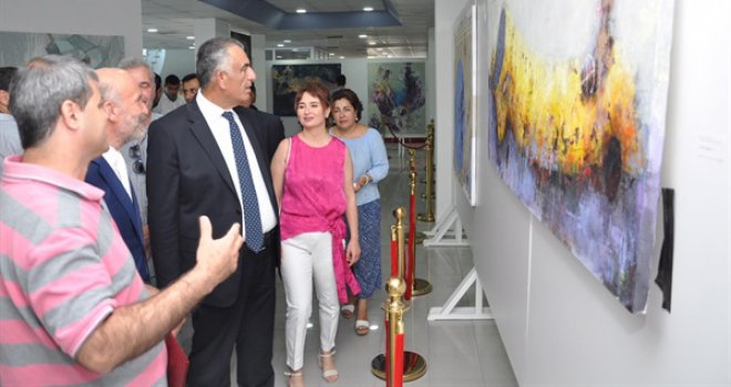 “AZERBAYCAN SANATÇILARI RESİM SERGİSİ” ÇAVUŞOĞLU TARAFINDAN AÇILDI