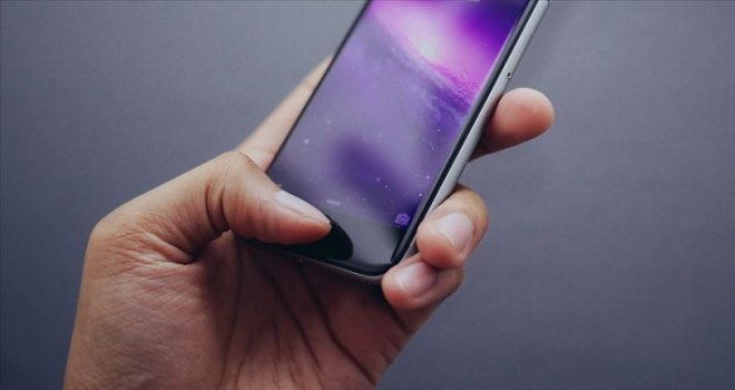 Bağımlılıktan kurtulmanın yolu telefonlara 'akıllı' dokunmak