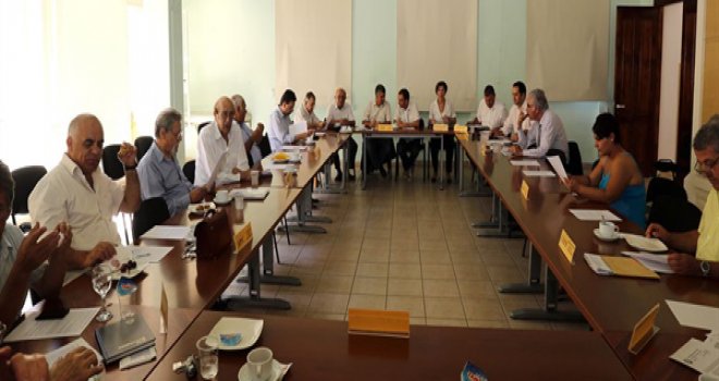 BAZI KIBRISLI TÜRK VE RUM SİYASİ PARTİLER 26 HAZİRAN’DA LEDRA PALACE’TA BULUŞACAK