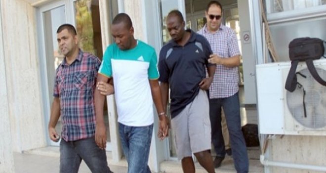 BİRİ AİDS DİĞERİ HEPATİT B'Lİ