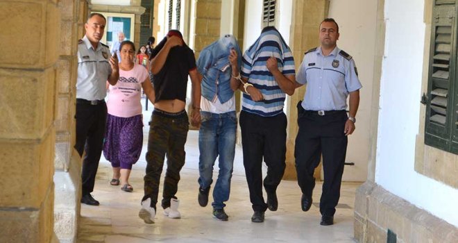 Çaldıklarını itiraf ettiler