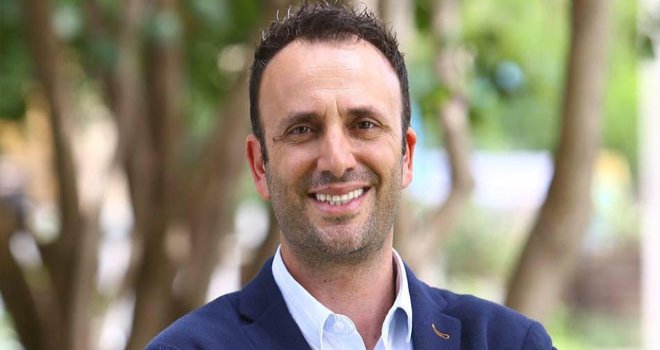 ÇALIŞMA VE SOSYAL GÜVENLİK BAKANI ÇELER, BRONŞİT TANISIYLA MÜŞAHEDE ALTINA ALINDI