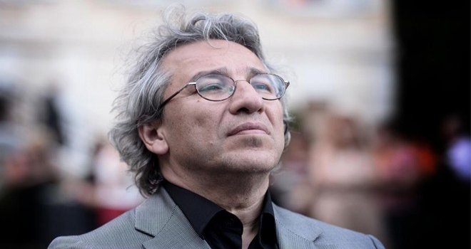 Can Dündar hakkında yakalama kararı