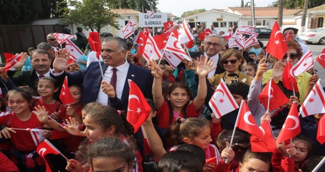 ÇAVUŞOĞLU: KIBRIS TÜRK HALKI DAHA İYİ BİR ÜLKE, EĞİTİM, ULAŞIM VE SAĞLIK HİZMETİNİ HAK EDİYOR