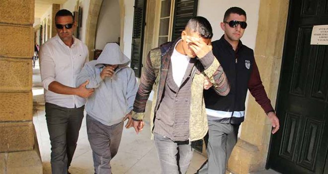 Çekleri yakmışlar