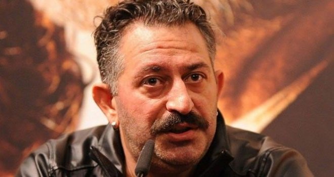 Cem Yılmaz'dan sinema kararı