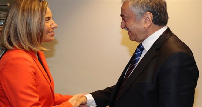 CUMHURBAŞKANI AKINCI, MOGHERINI İLE GÖRÜŞTÜ