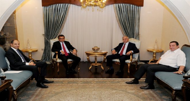 CUMHURBAŞKANI AKINCI, MÜŞAVİRLİKLE İLGİLİ DÜZENLEMELERİ İÇEREN YASAYI İMZALADIĞINI AÇIKLADI.